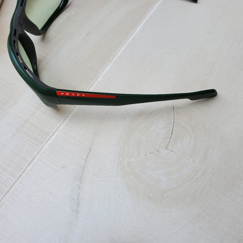 PRADA sunglasses - Picture 6 of 13